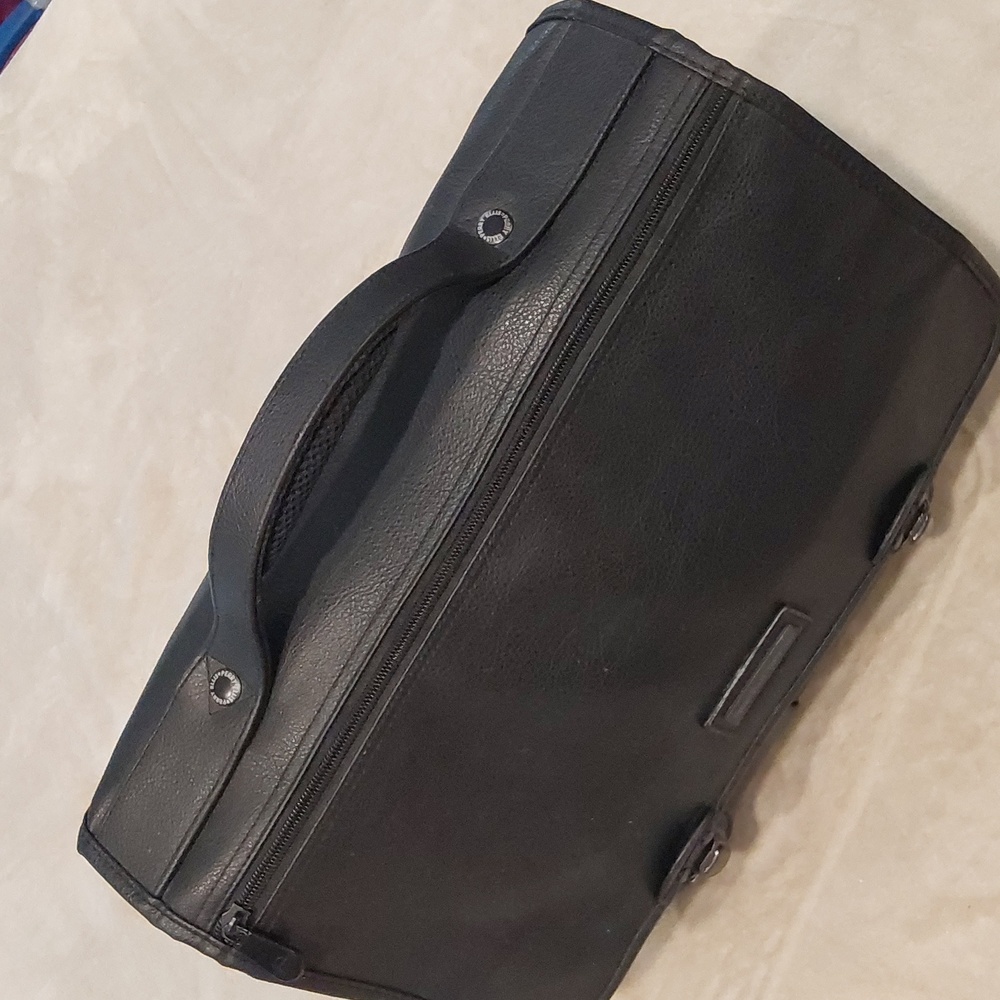 Perry Ellis Black Leather Portfolio Mens Breifcase - Picture 7 of 16